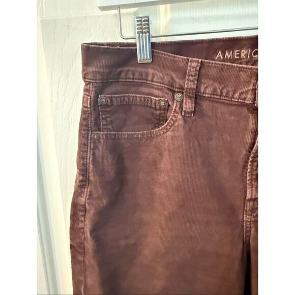 American Eagle Brown 90’s Straight Corduroy Jeans sz 10 - Picture 2 of 6